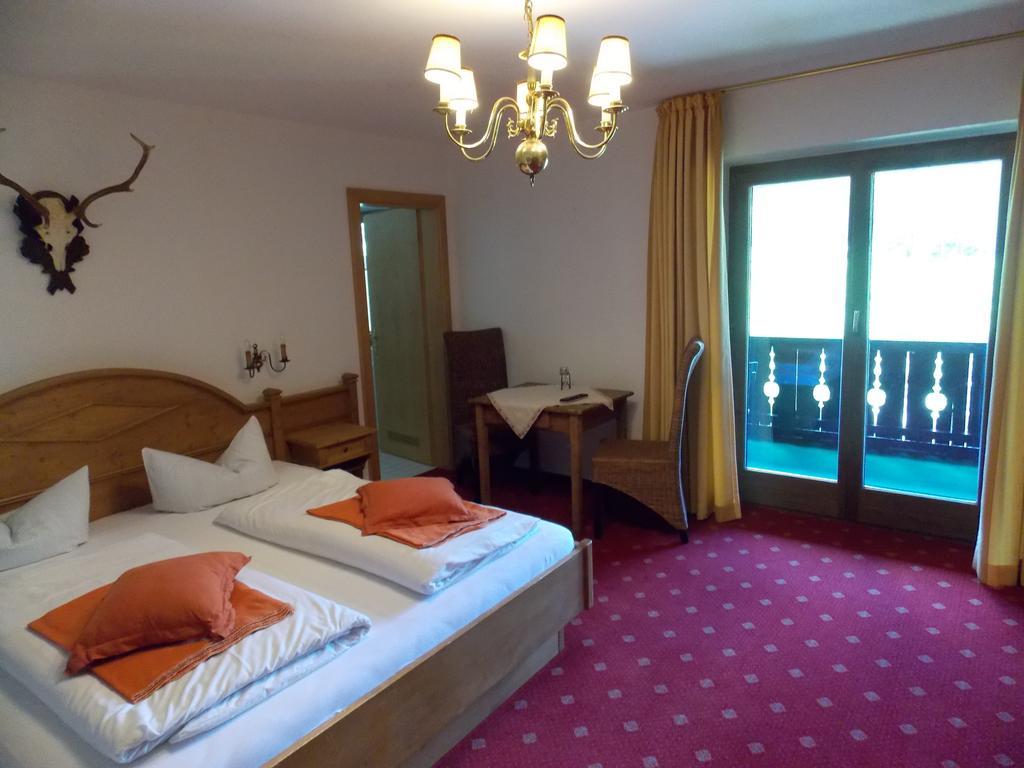 Berghotel Sutten Rotta Rum bild